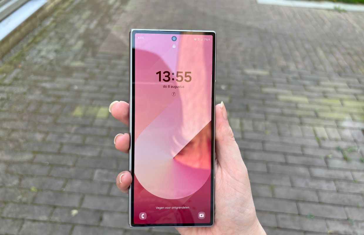 samsung galaxy z fold 6 coverscherm aan